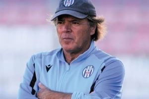 旧将：那不勒斯正在为紧密的赛程付出代价，他们的注意力不够集中